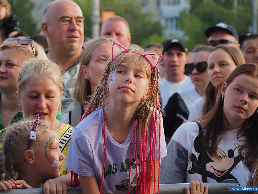 ����� � �������� ������� ���� �������� "������". ��������� "����" ������� ������� ������ ������� ������� � ����� 80-����� �� ��� ������� ������� ����������