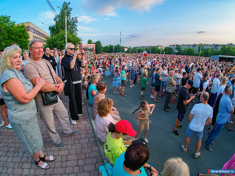 ����� � �������� ������� ���� �������� "������". ��������� "����" ������� ������� ������ ������� ������� � ����� 80-����� �� ��� ������� ������� ����������