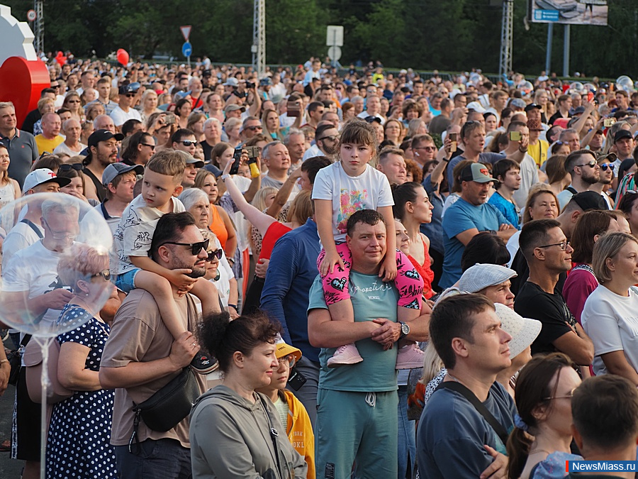 ����� � �������� ������� ���� �������� "������". ��������� "����" ������� ������� ������ ������� ������� � ����� 80-����� �� ��� ������� ������� ����������