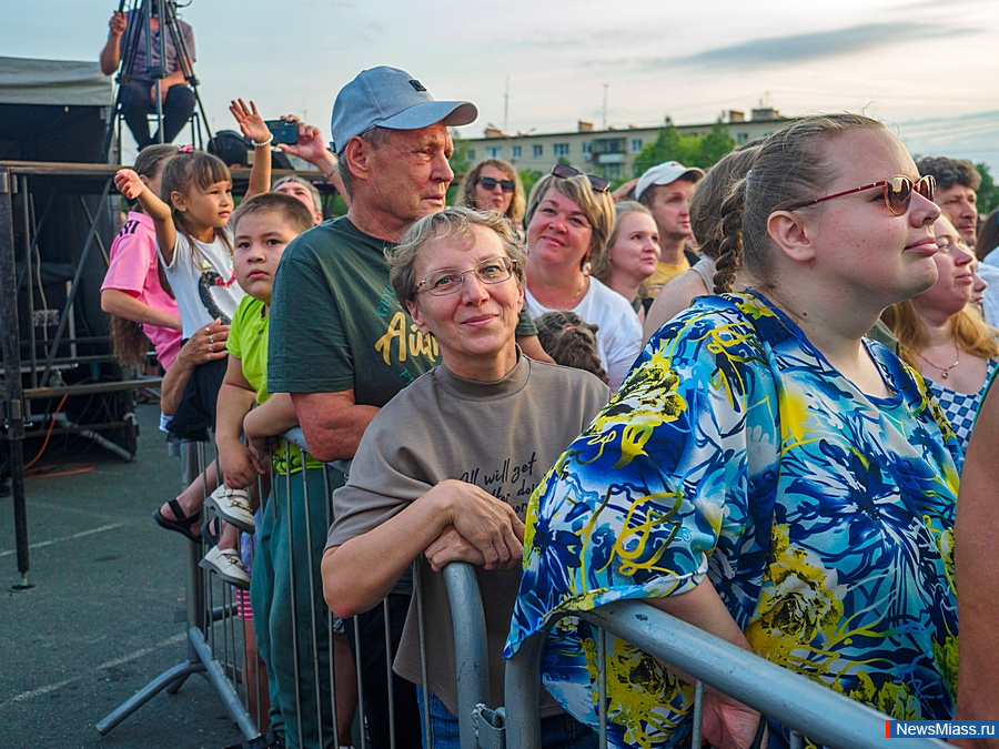 ����� � �������� ������� ���� �������� "������". ��������� "����" ������� ������� ������ ������� ������� � ����� 80-����� �� ��� ������� ������� ����������