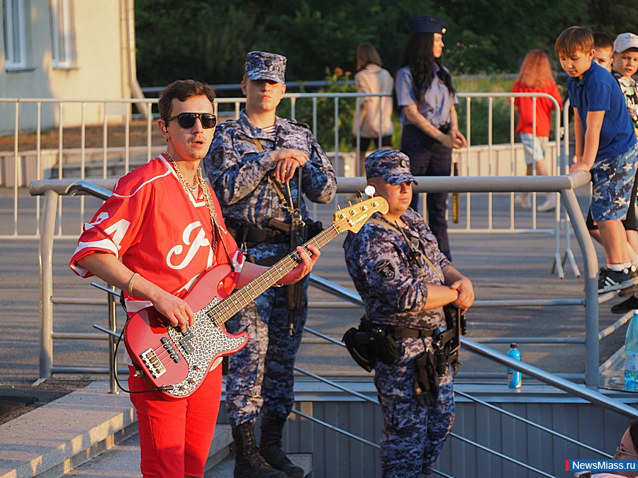 , !.      ,   " "   65-  