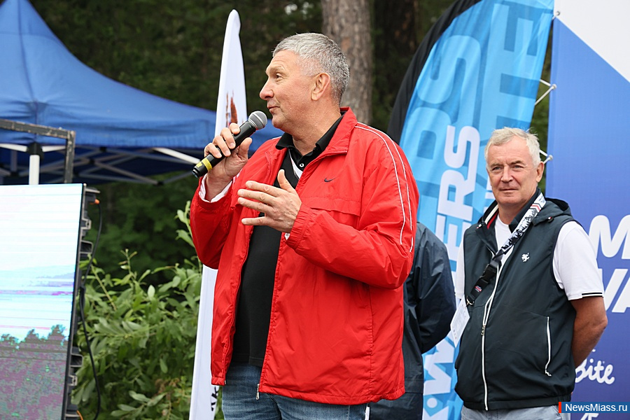 X-WATERS Ural:  1500    .           