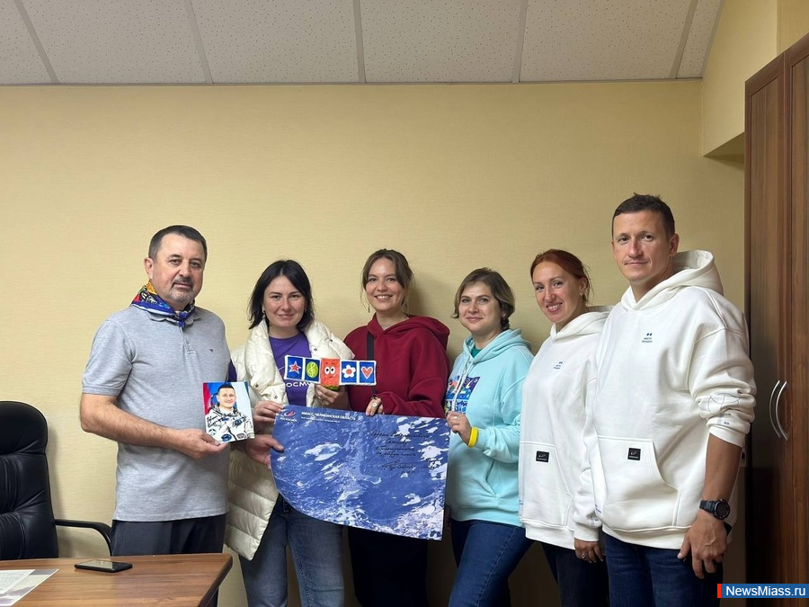 -    .       -        2 