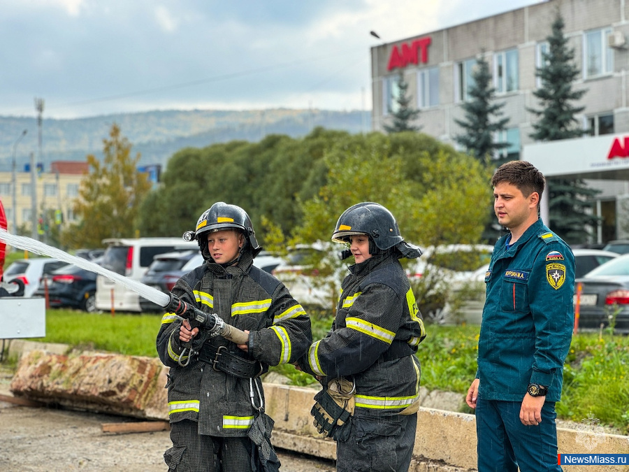 ����� ��������� ����� ������� � �������� �������-������������ �����. ���� �������� ������ �� ���������� ��������� ���������� � ������� ������� � ������� "����������"