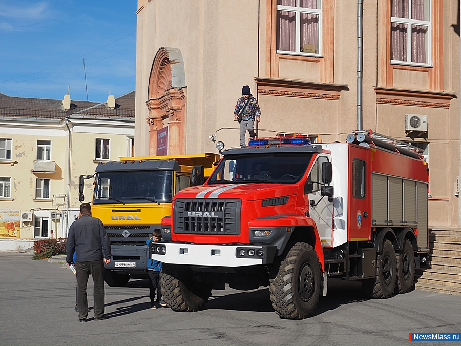 ������������� ������ ������ �������� � ������ � ������. ��������� "����" ����������� ������������ ��� ���������������, �� ������� ��������� ���������� ������� �� ������ �������� ������