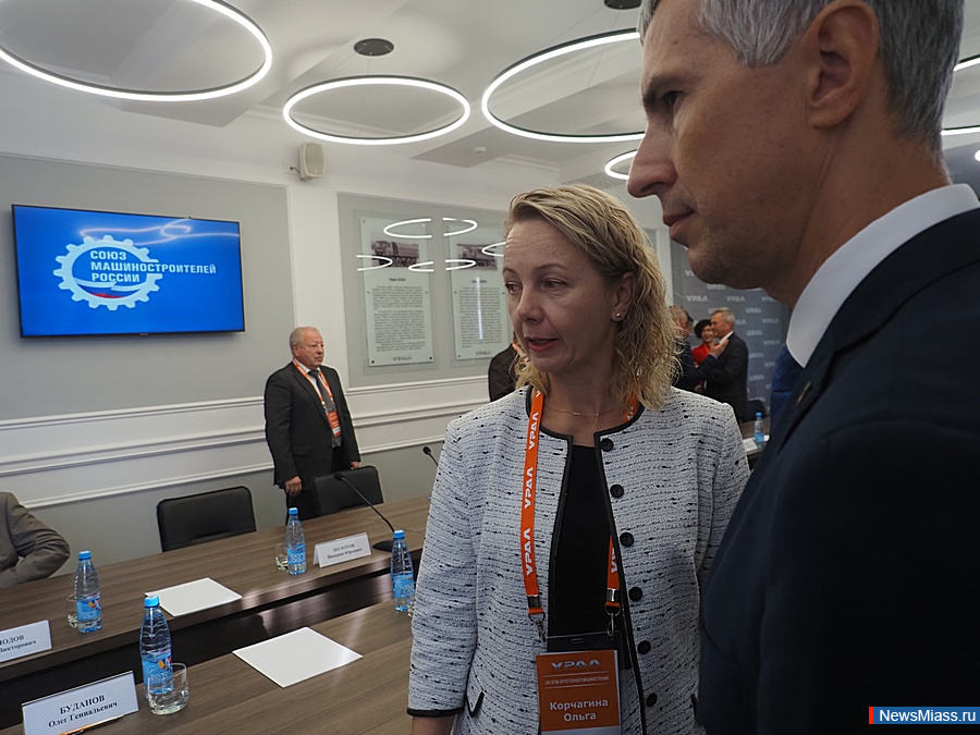 ������������� ������ ������ �������� � ������ � ������. ��������� "����" ����������� ������������ ��� ���������������, �� ������� ��������� ���������� ������� �� ������ �������� ������