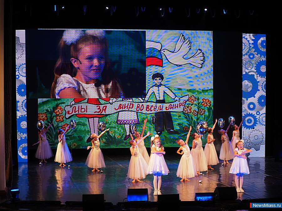 ������������� ������ ������ �������� � ������ � ������. ��������� "����" ����������� ������������ ��� ���������������, �� ������� ��������� ���������� ������� �� ������ �������� ������