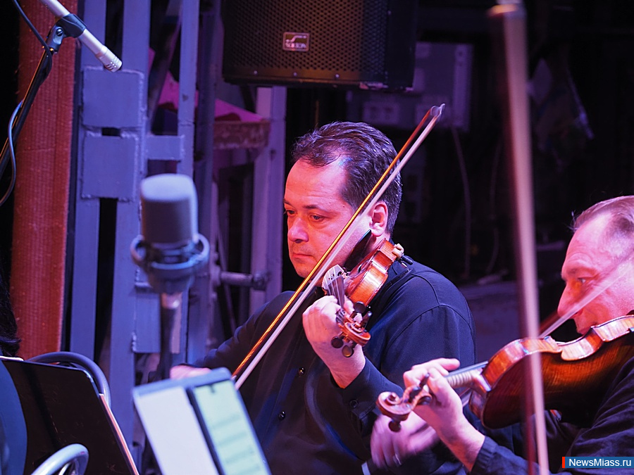 �� ����� ������ ��������� ���� ������ � "������� ������". ����� �� �������� VII �������������� ������������ ��������� ���� ������� ����� ���� �����