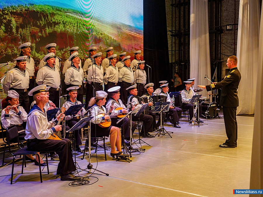   .      XXX - ,  100-  .. 