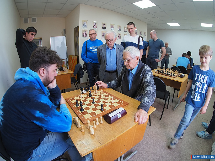 � ����� 100-����� �������� ������� � ������ ������ ��������� ������. � �������� ����������� � ������ ��������� 24-� ������ �� ������� �������� ������ �.�. �������