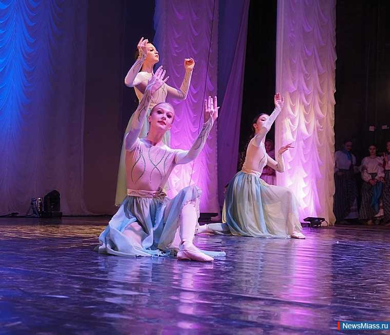   "ZoV "   .           ,     