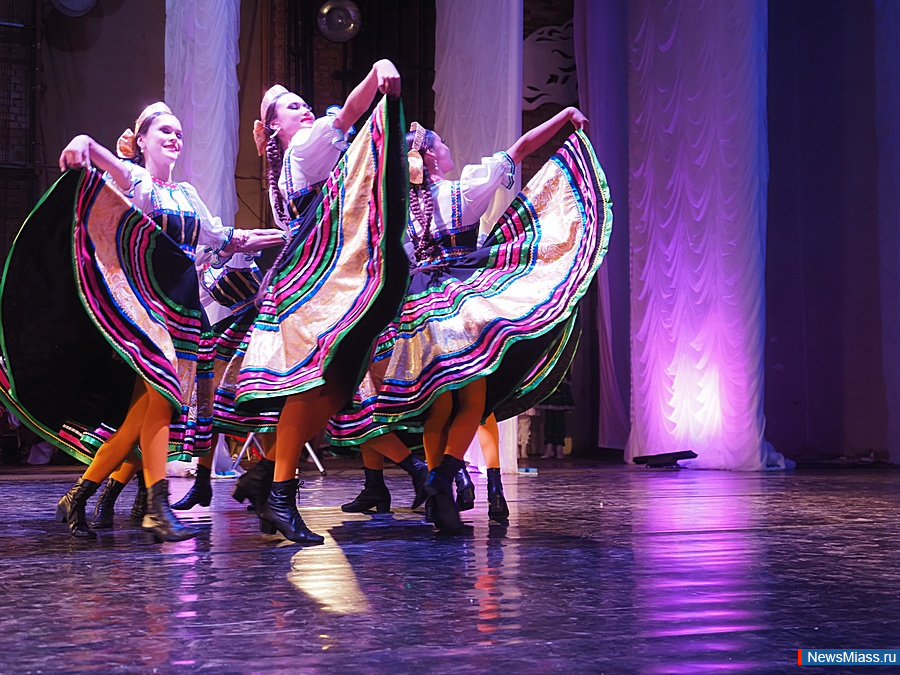 ��������� ������� "ZoV �����" ������ � ������. � �������� ����������������� ���������� ������� ������� ���������� �� ������� ����������� �������, � ����� ��� � �������������