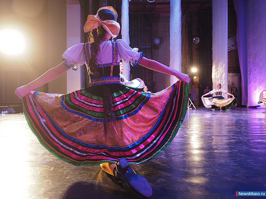 ��������� ������� "ZoV �����" ������ � ������. � �������� ����������������� ���������� ������� ������� ���������� �� ������� ����������� �������, � ����� ��� � �������������