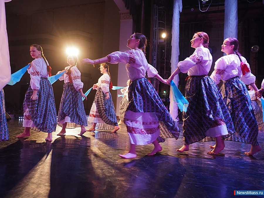   "ZoV "   .           ,     