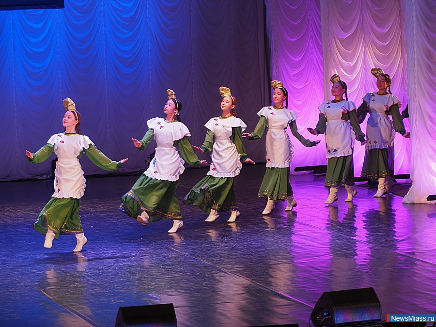 ��������� ������� "ZoV �����" ������ � ������. � �������� ����������������� ���������� ������� ������� ���������� �� ������� ����������� �������, � ����� ��� � �������������