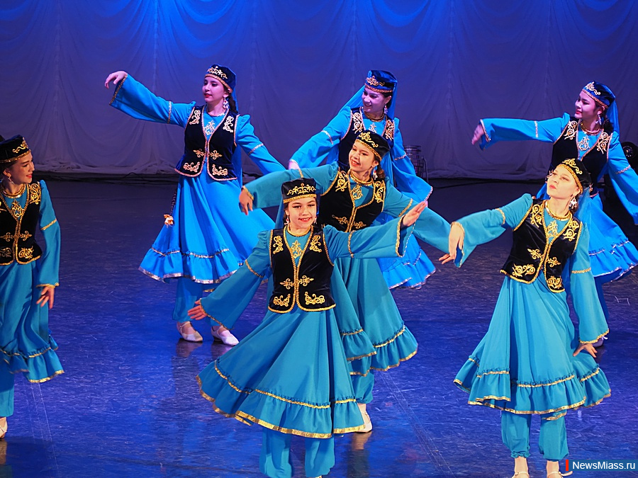 ��������� ������� "ZoV �����" ������ � ������. � �������� ����������������� ���������� ������� ������� ���������� �� ������� ����������� �������, � ����� ��� � �������������