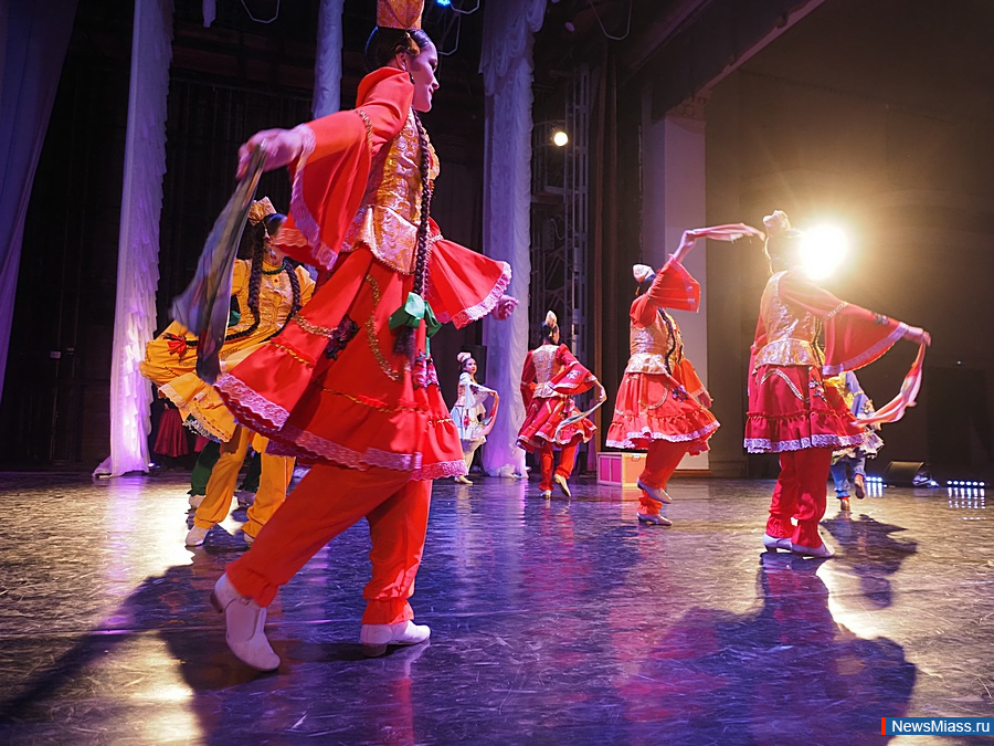   "ZoV "   .           ,     