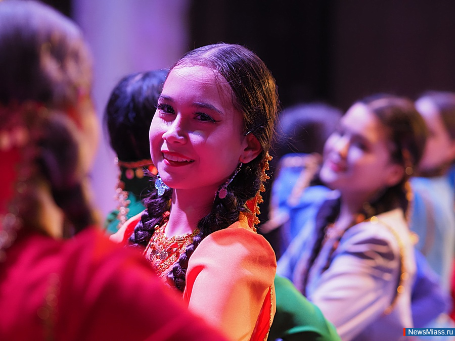 ��������� ������� "ZoV �����" ������ � ������. � �������� ����������������� ���������� ������� ������� ���������� �� ������� ����������� �������, � ����� ��� � �������������