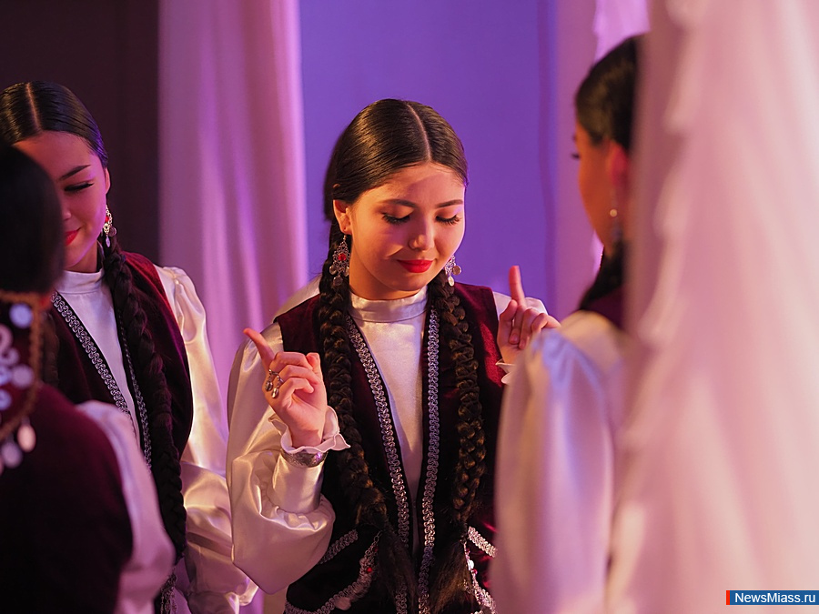 ��������� ������� "ZoV �����" ������ � ������. � �������� ����������������� ���������� ������� ������� ���������� �� ������� ����������� �������, � ����� ��� � �������������