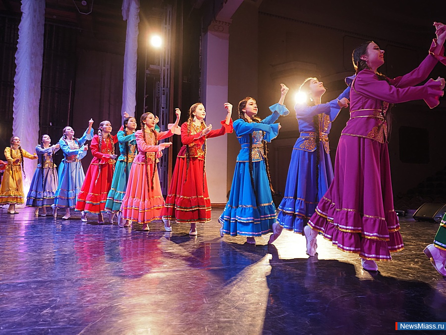 ��������� ������� "ZoV �����" ������ � ������. � �������� ����������������� ���������� ������� ������� ���������� �� ������� ����������� �������, � ����� ��� � �������������