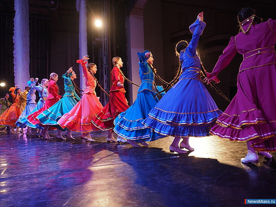 ��������� ������� "ZoV �����" ������ � ������. � �������� ����������������� ���������� ������� ������� ���������� �� ������� ����������� �������, � ����� ��� � �������������