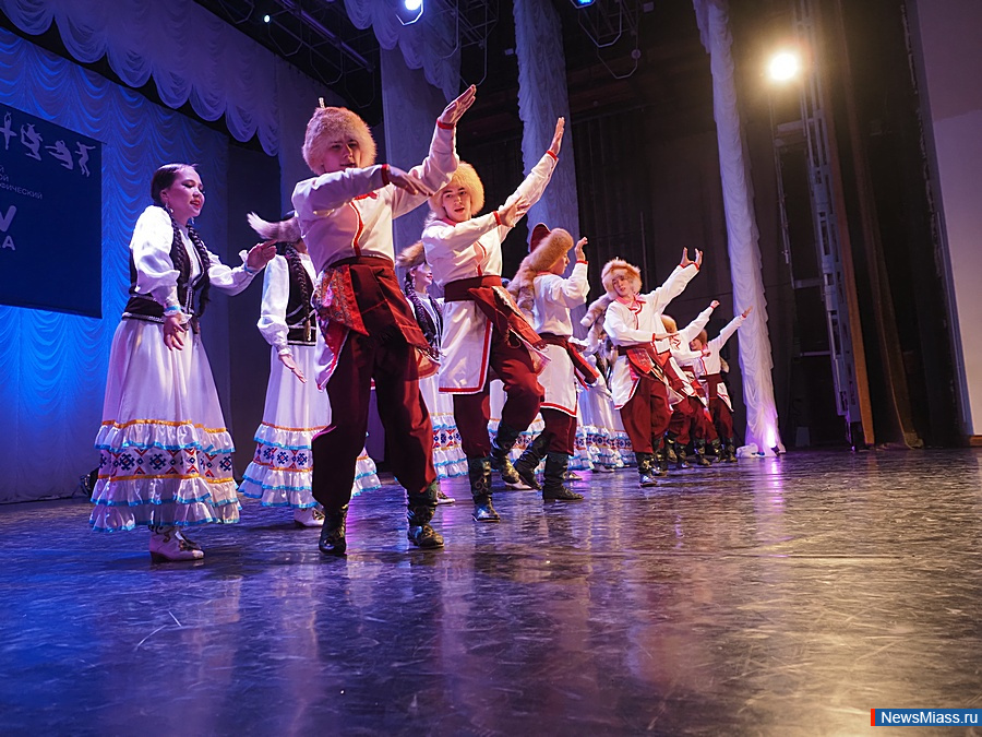 ��������� ������� "ZoV �����" ������ � ������. � �������� ����������������� ���������� ������� ������� ���������� �� ������� ����������� �������, � ����� ��� � �������������