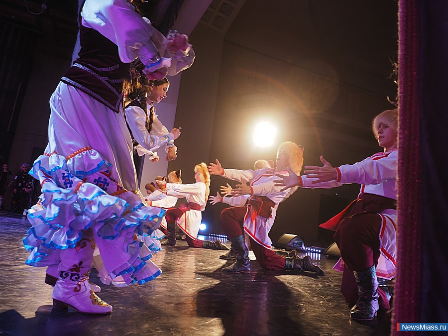 ��������� ������� "ZoV �����" ������ � ������. � �������� ����������������� ���������� ������� ������� ���������� �� ������� ����������� �������, � ����� ��� � �������������