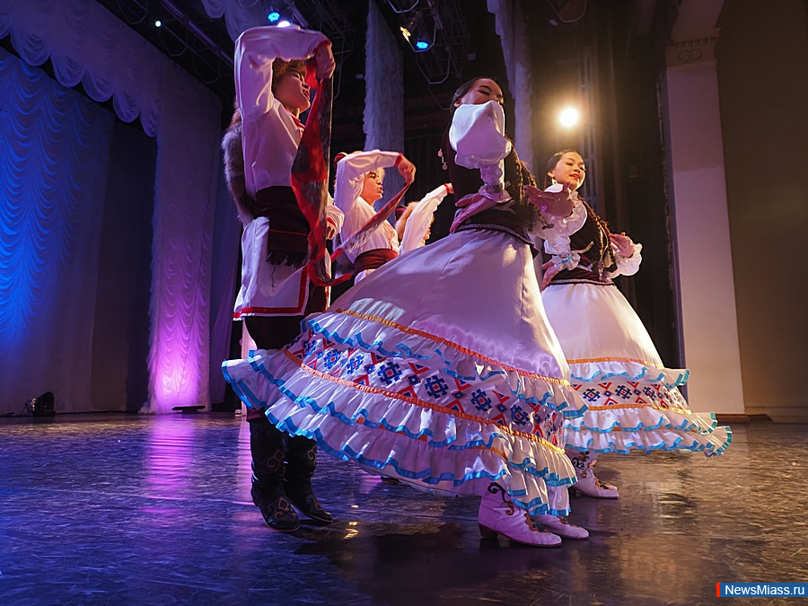 ��������� ������� "ZoV �����" ������ � ������. � �������� ����������������� ���������� ������� ������� ���������� �� ������� ����������� �������, � ����� ��� � �������������