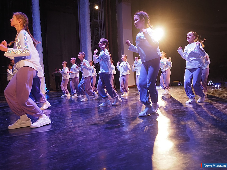   "ZoV "   .           ,     