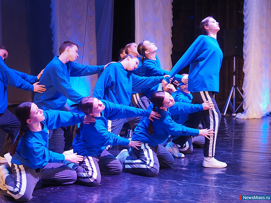 ��������� ������� "ZoV �����" ������ � ������. � �������� ����������������� ���������� ������� ������� ���������� �� ������� ����������� �������, � ����� ��� � �������������