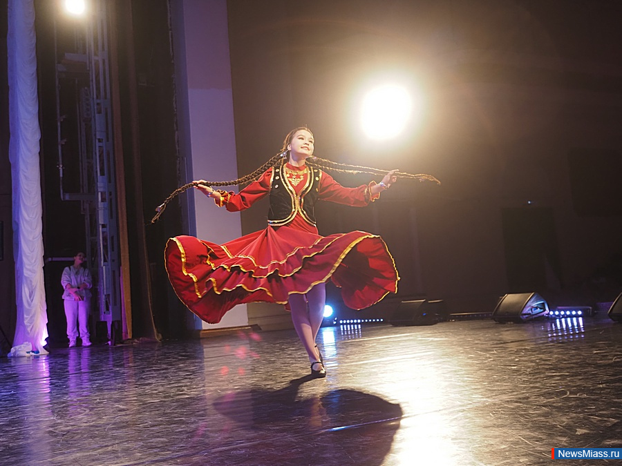 ��������� ������� "ZoV �����" ������ � ������. � �������� ����������������� ���������� ������� ������� ���������� �� ������� ����������� �������, � ����� ��� � �������������