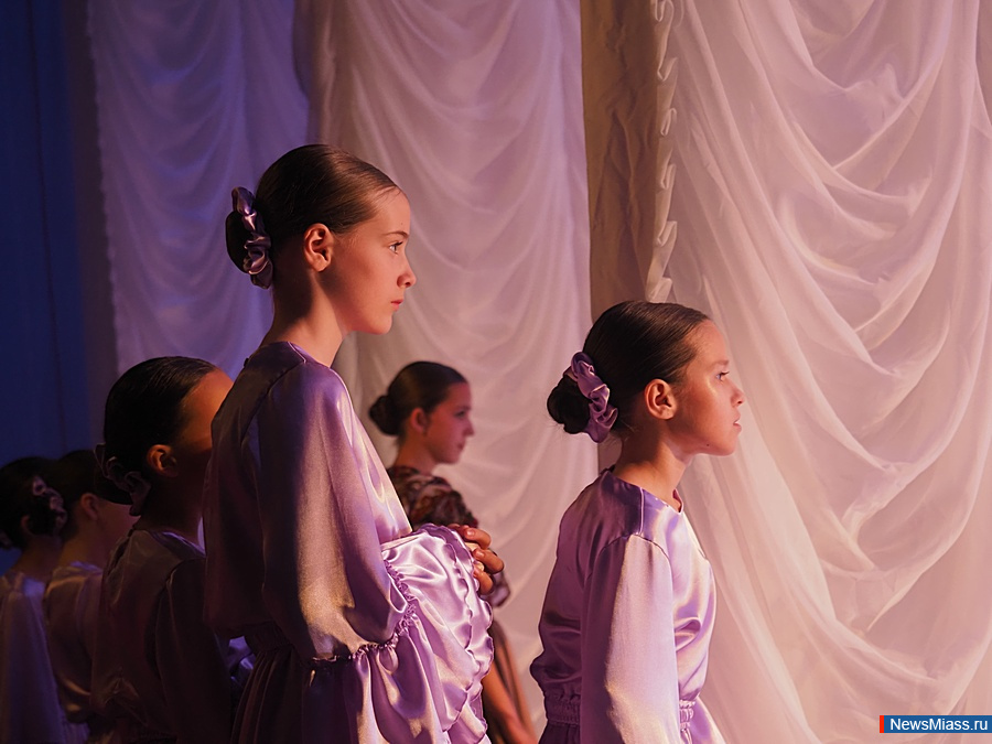   "ZoV "   .           ,     