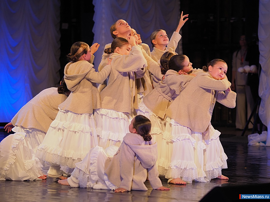 ��������� ������� "ZoV �����" ������ � ������. � �������� ����������������� ���������� ������� ������� ���������� �� ������� ����������� �������, � ����� ��� � �������������