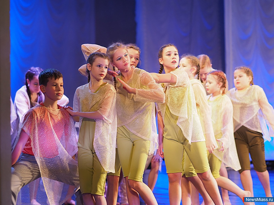   "ZoV "   .           ,     