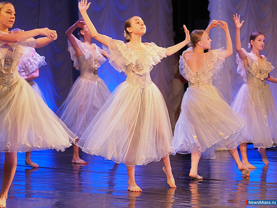 ��������� ������� "ZoV �����" ������ � ������. � �������� ����������������� ���������� ������� ������� ���������� �� ������� ����������� �������, � ����� ��� � �������������