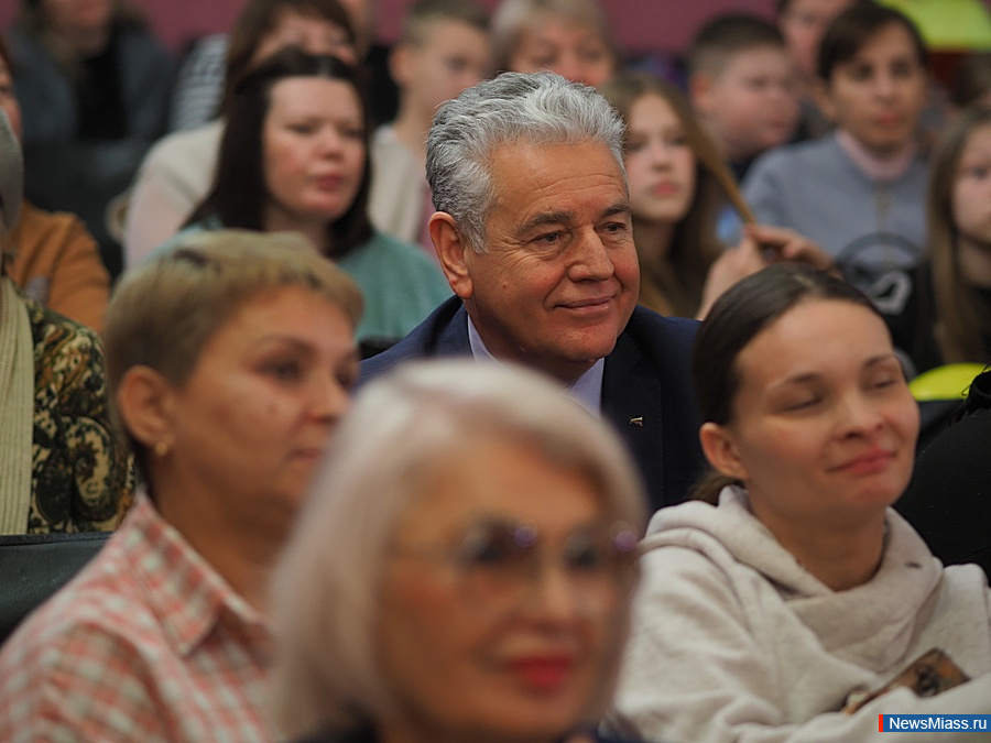    "     ".  "    "    ,    