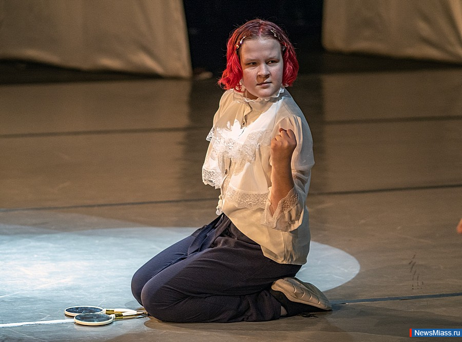 "Dance news"     .         " "