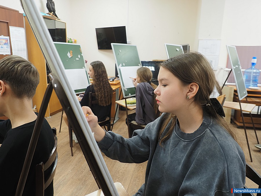   :    2      .          -    