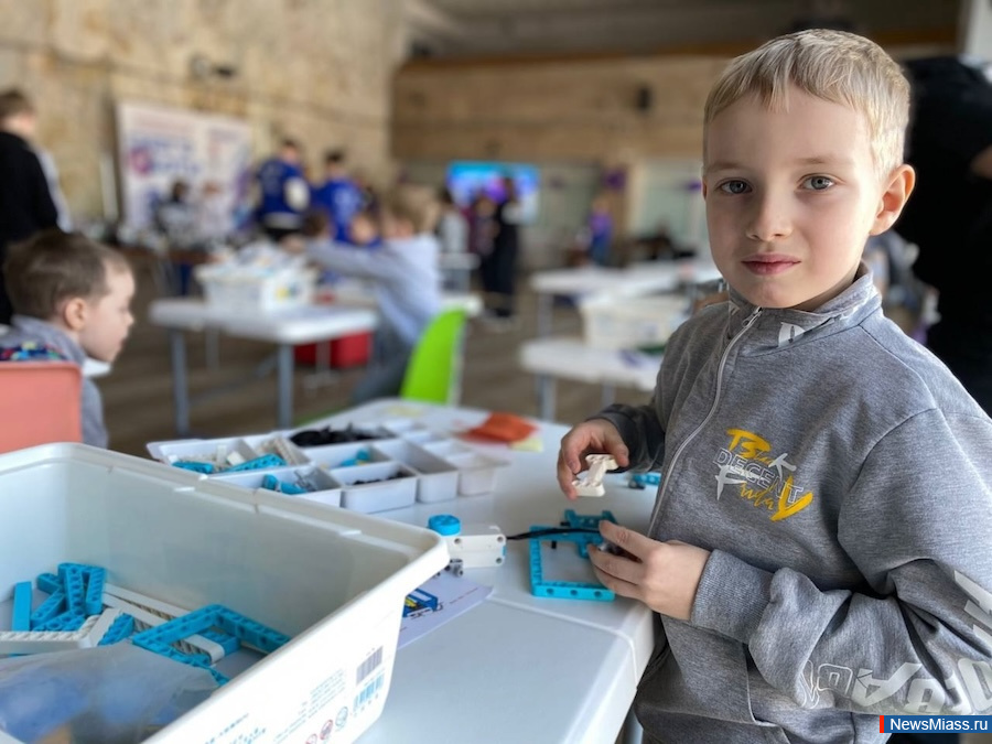    "-2025"   .         30   ,   