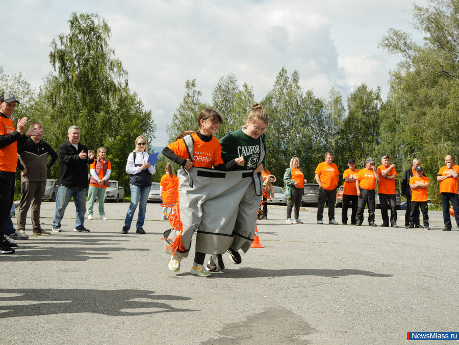  : ,     . LORENA - 50 ,  100 .      35-