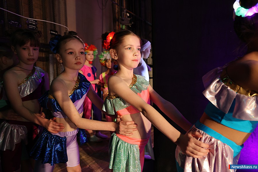    ""  35- .        : ,  , , , 