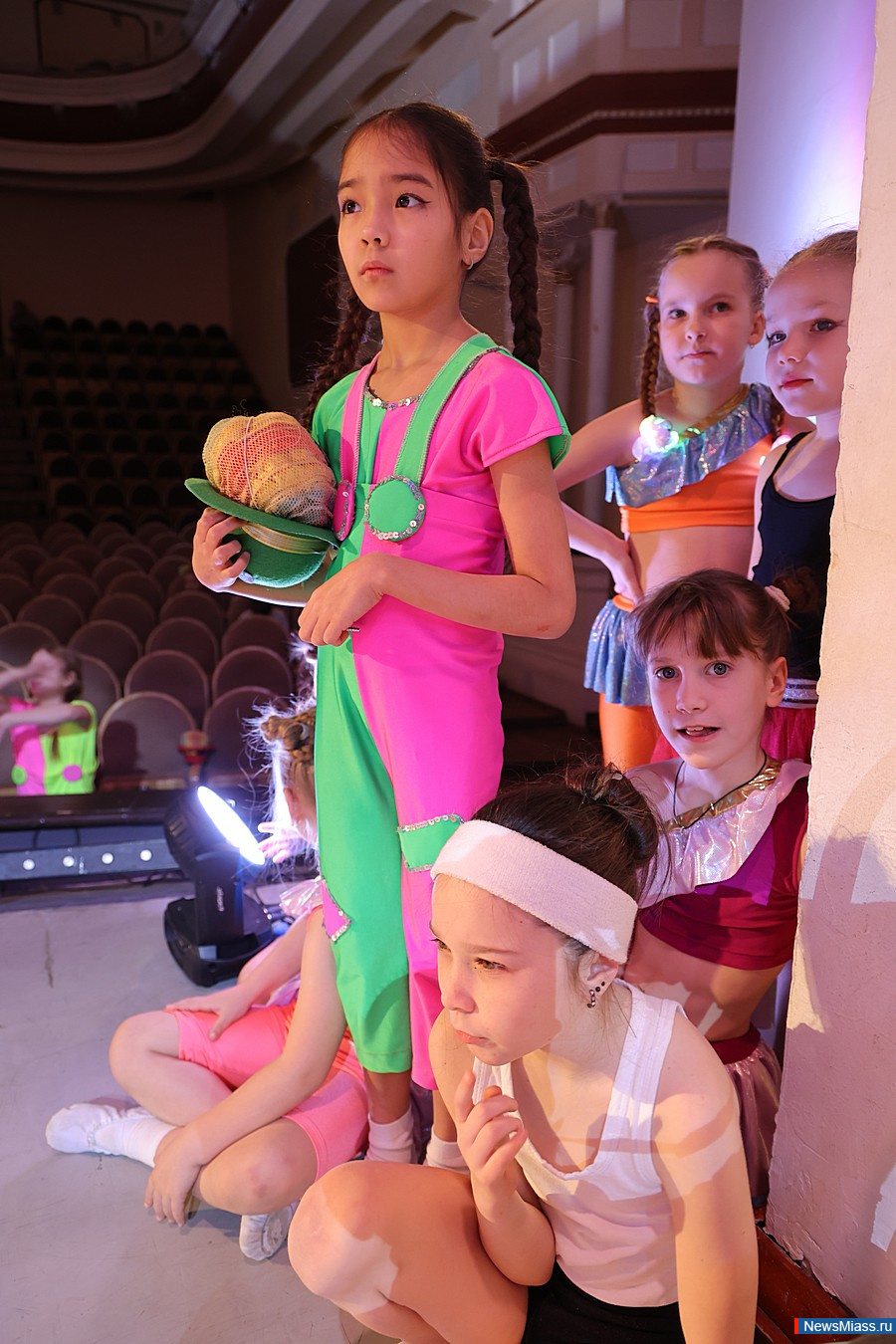    ""  35- .        : ,  , , , 