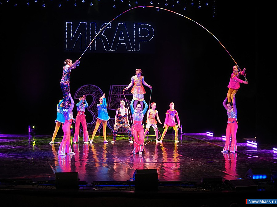    ""  35- .        : ,  , , , 