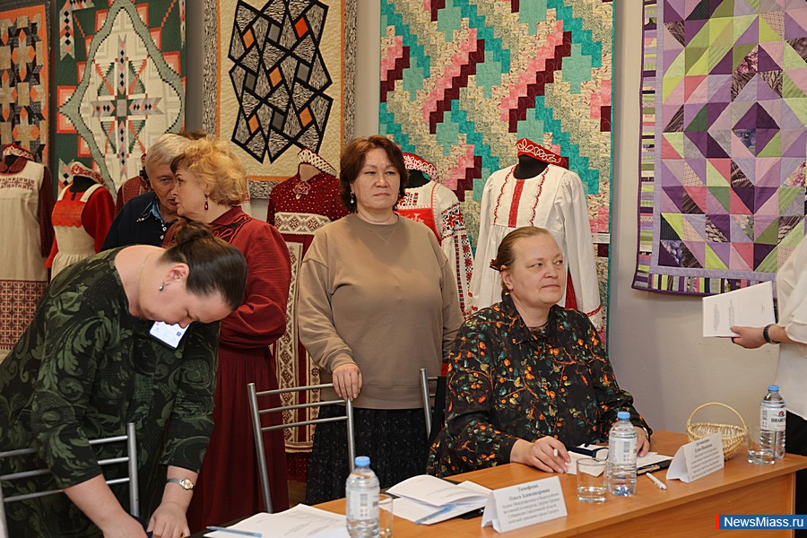     " , ,  ".      35   , ,    