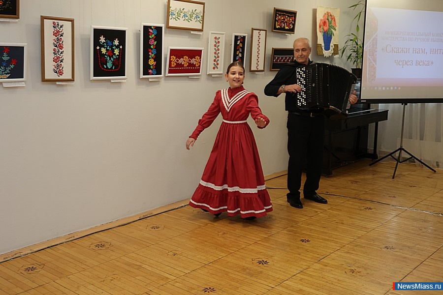     " , ,  ".      35   , ,    