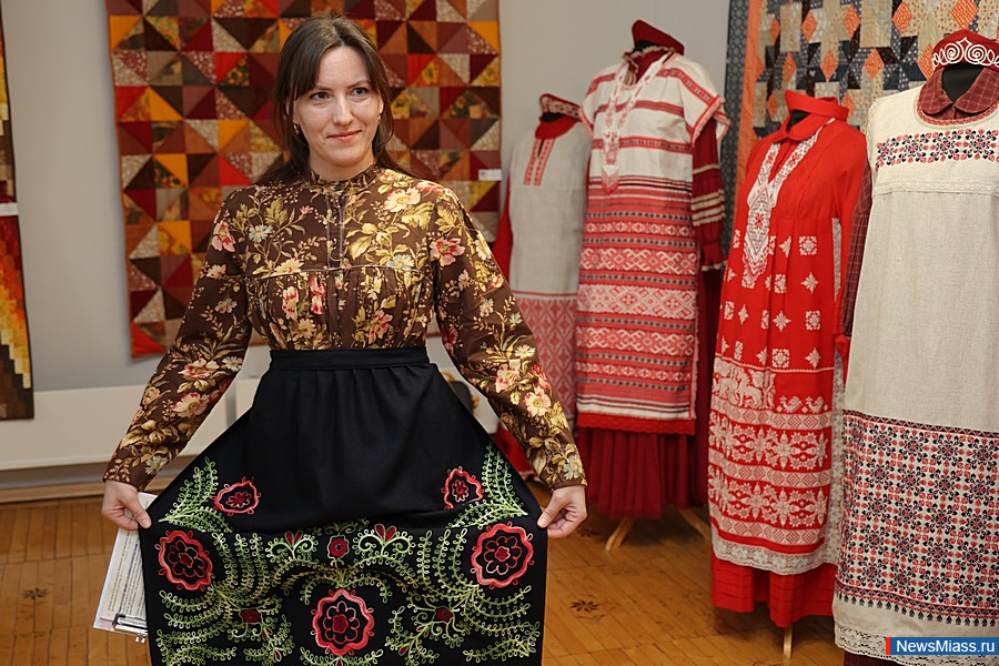     " , ,  ".      35   , ,    