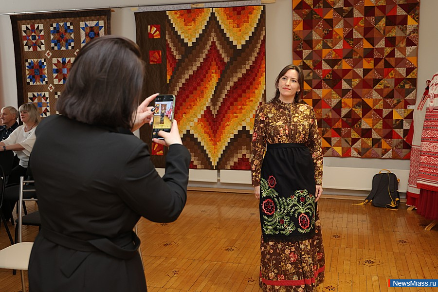     " , ,  ".      35   , ,    