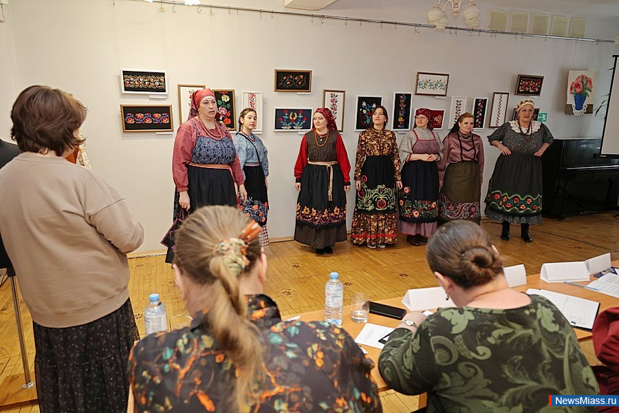     " , ,  ".      35   , ,    