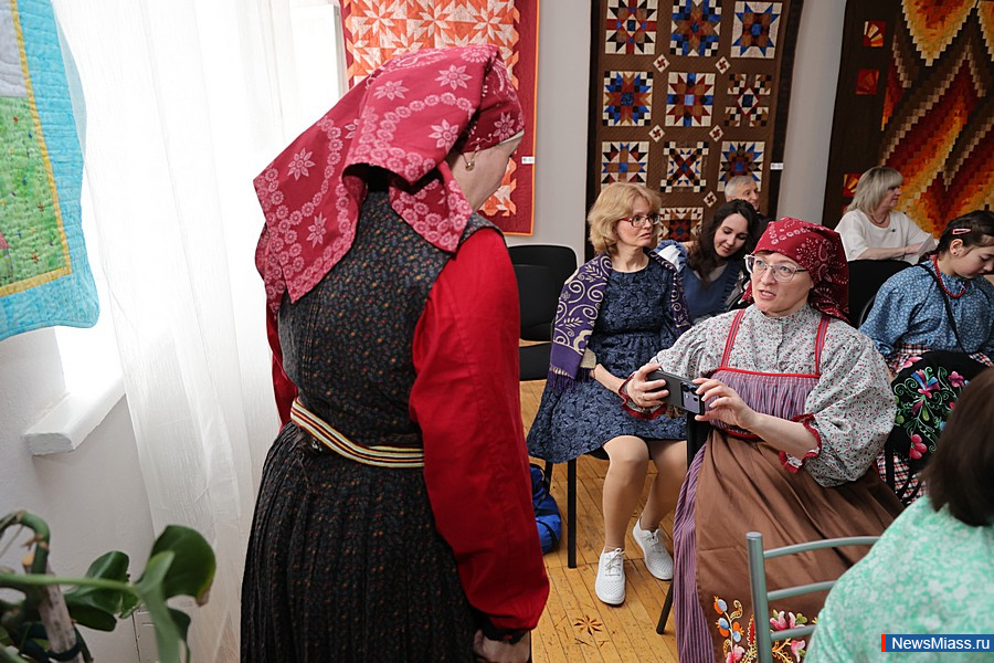     " , ,  ".      35   , ,    