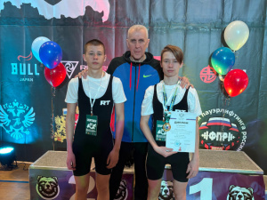 "������" � ���������� ������ � ������ ������, "������" - � ��� "����"